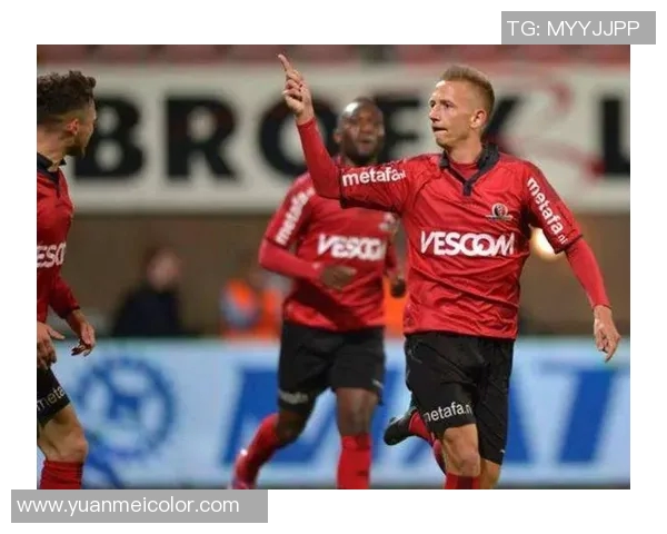 布雷达与海尔蒙特激战正酣比分揭晓精彩瞬间回顾