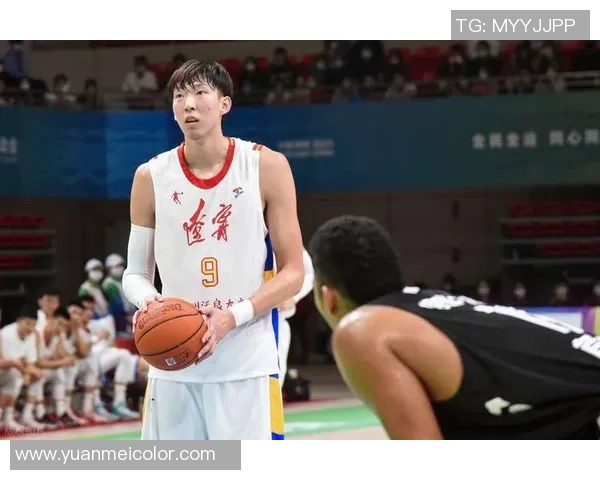 周琦在国际篮球舞台上的崛起与挑战：从青年才俊到国家队核心球员的成长之路