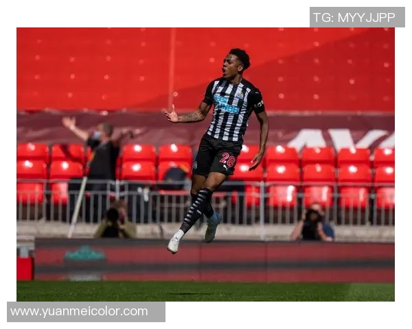 英超焦点战利物浦主场迎战纽卡斯尔全力争胜展现冠军气质